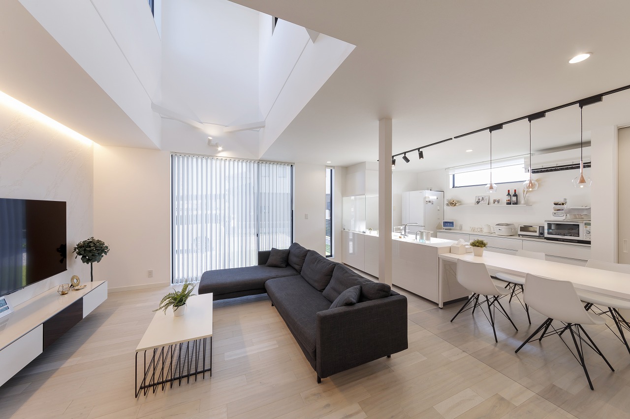 大手ハウスメーカー・工務店と建築サポート  どちらが性能が良くて価格が安い？